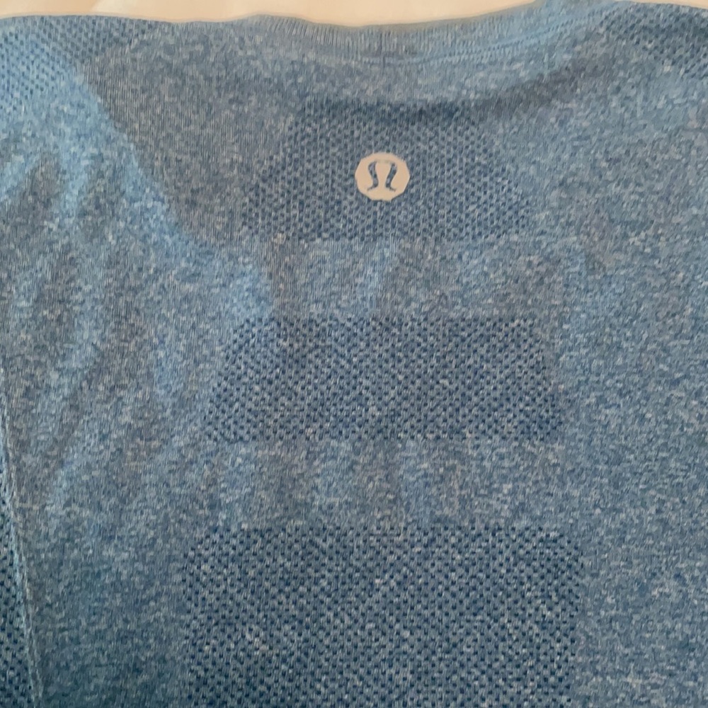 Lululemon Vent Tech Workout Shirt